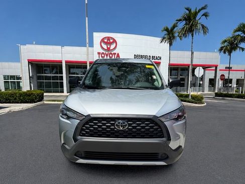 Used 2023 Toyota Corolla Cross L FWD image 2