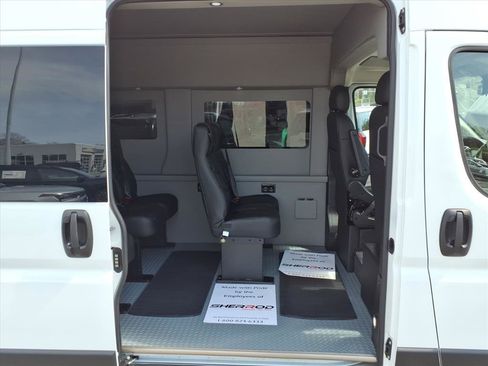 New 2026 RAM ProMaster 2500 w/ Quick Order Package 22H SLT+ FWD image 12