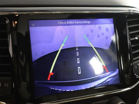 Used 2019 Jeep Grand Cherokee Limited w/ Trailer Tow Group IV image 40