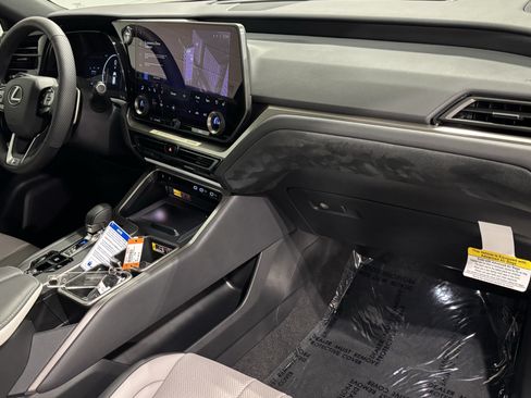 New 2026 Lexus TX 500h AWD image 42