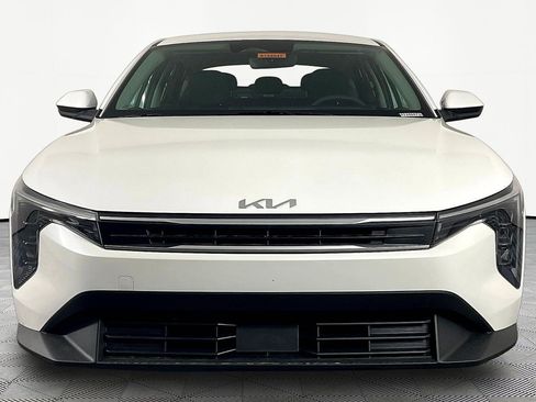 New 2026 Kia K4 LXS FWD image 2