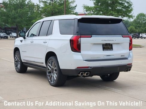 New 2026 GMC Yukon Denali Ultimate w/ LPO, Floor Liner Package AWD/4WD image 4