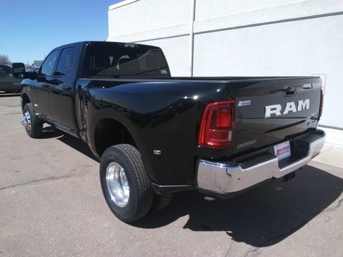 Used 2026 RAM 3500 Big Horn AWD/4WD image 7