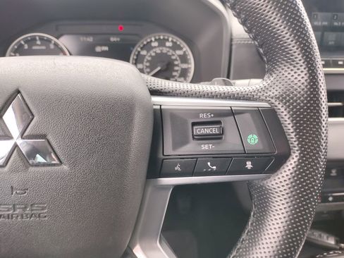 Used 2022 Mitsubishi Outlander SEL AWD/4WD image 21