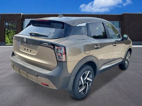 New 2026 Nissan Kicks SV w/ SV Premium Package FWD image 6