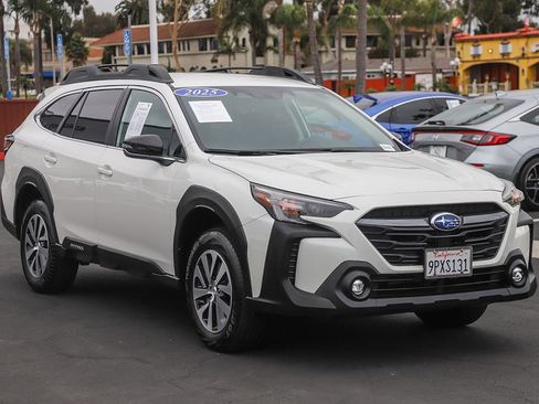 Certified 2025 Subaru Outback Premium AWD/4WD image 3