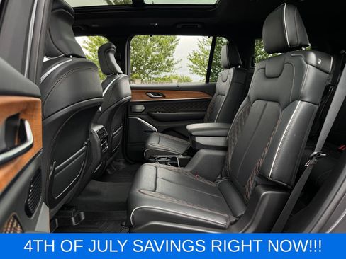 Used 2023 Jeep Grand Cherokee L Summit AWD/4WD image 27