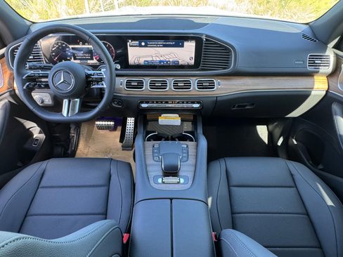 New 2025 Mercedes-Benz GLS 450 4MATIC image 29