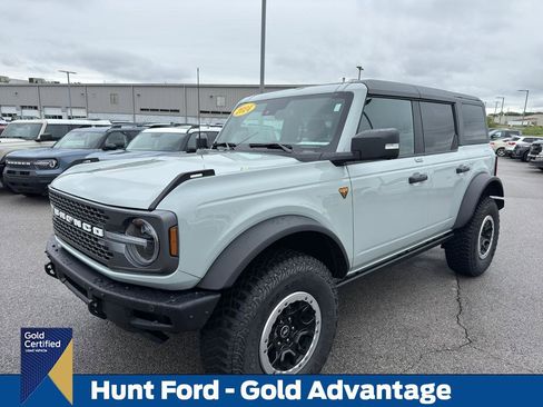 Certified 2024 Ford Bronco Badlands AWD/4WD image 1
