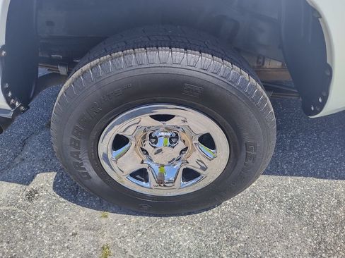 Used 2018 Toyota Tacoma SR RWD image 57