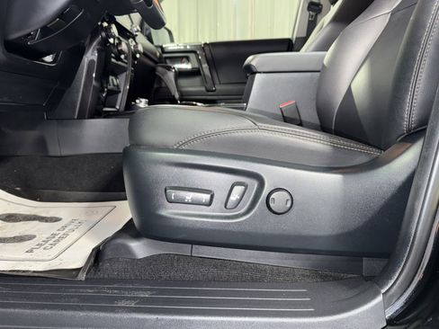 Used 2023 Toyota 4Runner 40th Anniversary SE AWD/4WD image 20