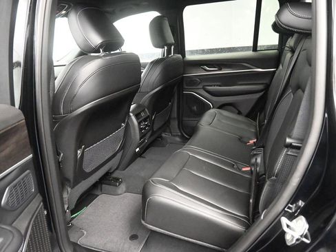 New 2026 Jeep Grand Cherokee Limited w/ Limited Altitude Package image 11