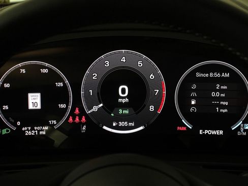 Certified 2025 Porsche Cayenne E-Hybrid Coupe AWD/4WD image 16