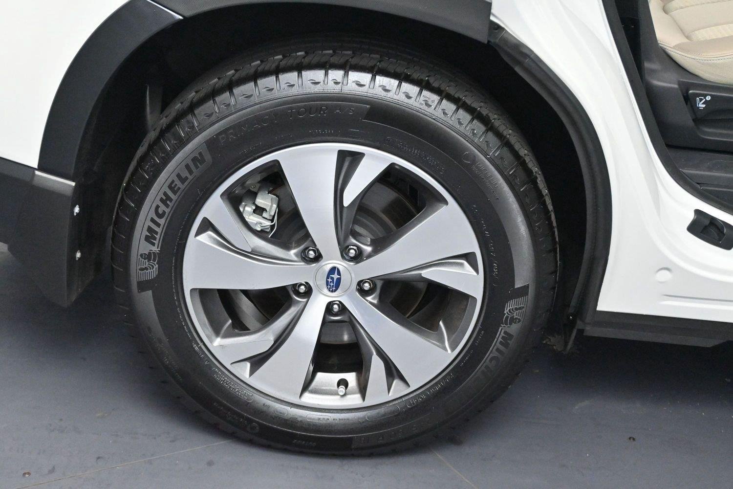 Used 2025 Subaru Ascent Premium w/ Premium Package AWD/4WD image 32
