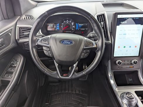 Used 2021 Ford Edge ST image 23