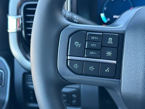 New 2026 Ford F250 Lariat w/ Black Appearance Package image 26