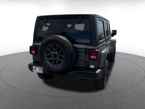 Used 2025 Jeep Wrangler Unlimited Sport AWD/4WD image 14