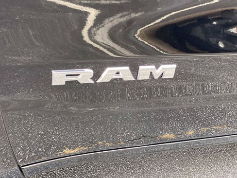 Used 2023 RAM 1500 Laramie AWD/4WD image 15