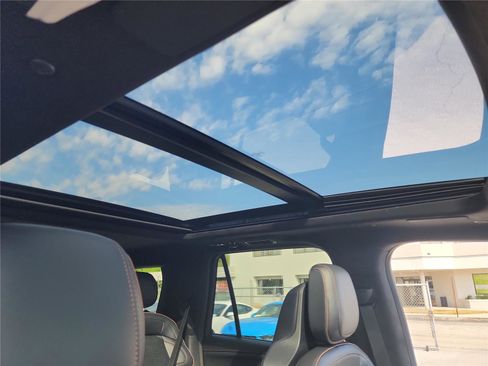 New 2026 Lincoln Navigator L Black Label image 33