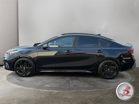 Used 2022 Kia Forte GT-Line w/ GT-Line Premium Package FWD image 4