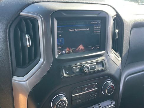 Used 2022 Chevrolet Silverado 1500 Custom image 5