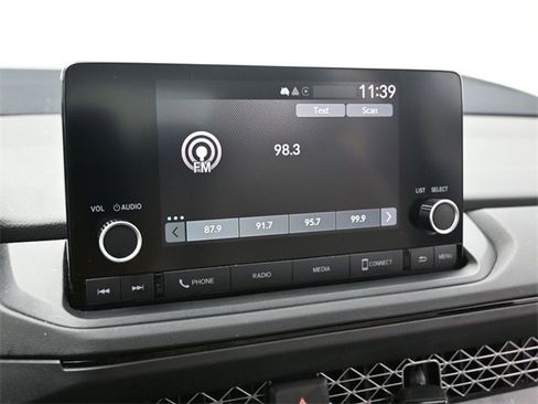 Used 2023 Honda Accord LX image 19