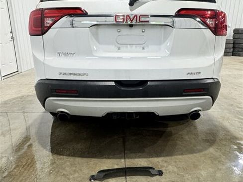 Used 2017 GMC Acadia SLT AWD/4WD image 5