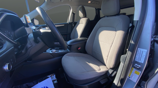 Used 2022 Ford Escape SE AWD/4WD image 9
