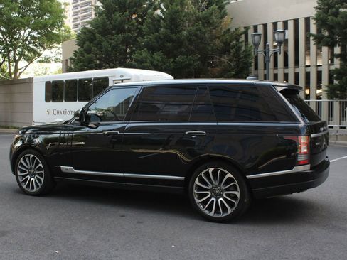 Used 2017 Land Rover Range Rover Long Wheelbase Autobiography AWD/4WD image 9