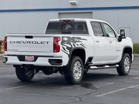 New 2025 Chevrolet Silverado 2500 LT w/ Z71 Chrome Sport Edition image 5