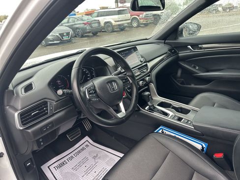 Used 2022 Honda Accord Sport image 11