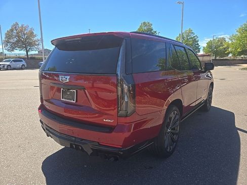 Certified 2025 Cadillac Escalade V AWD/4WD image 7