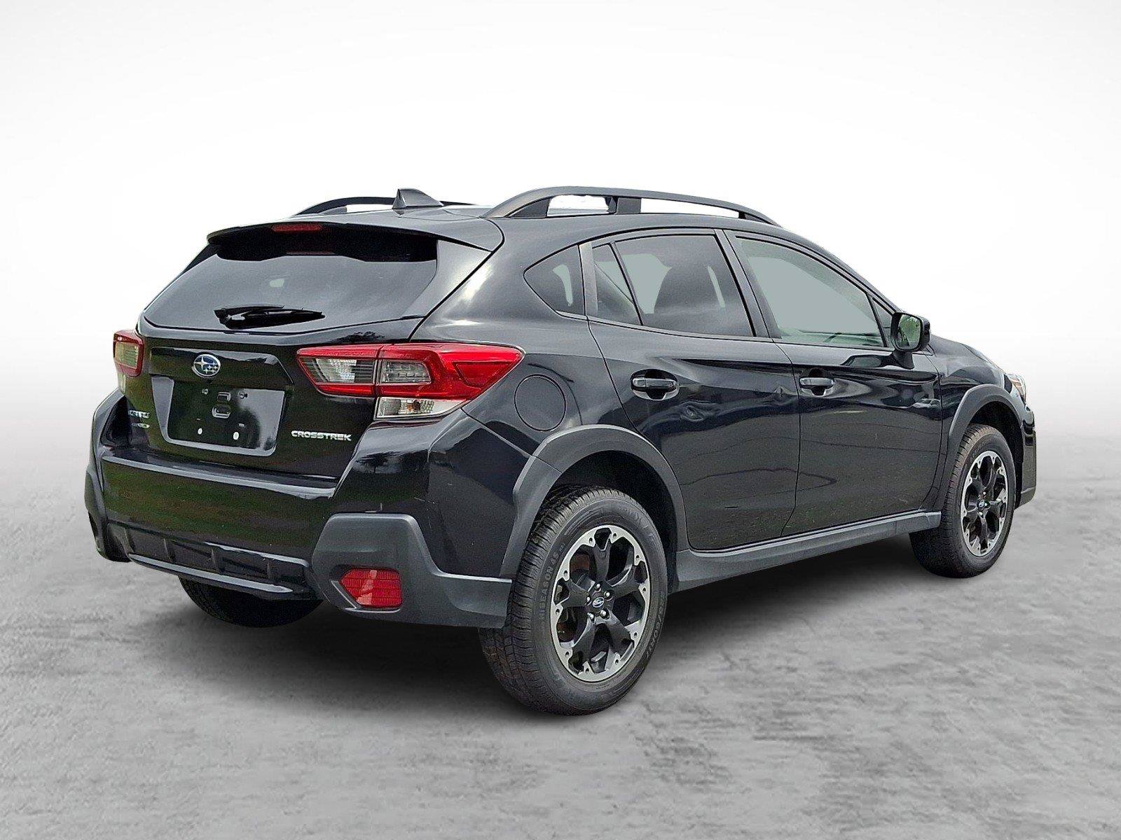 Used 2023 Subaru Crosstrek 2.0i Premium AWD/4WD image 6
