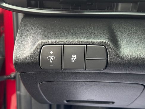 Used 2025 Hyundai Elantra Sport FWD image 27