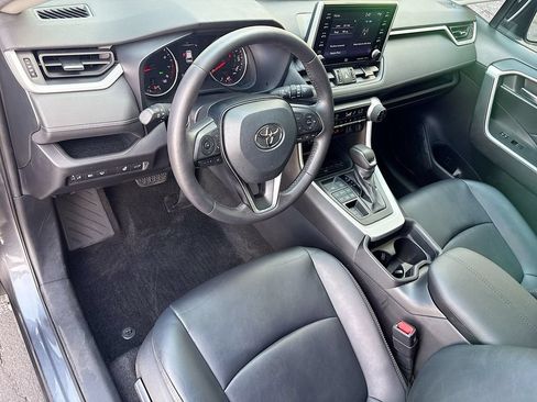 Used 2021 Toyota RAV4 XLE Premium AWD/4WD image 9