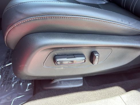 Certified 2024 Honda HR-V EX-L image 15
