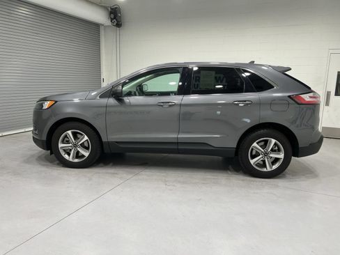 Used 2024 Ford Edge SEL w/ Convenience Package AWD/4WD image 5