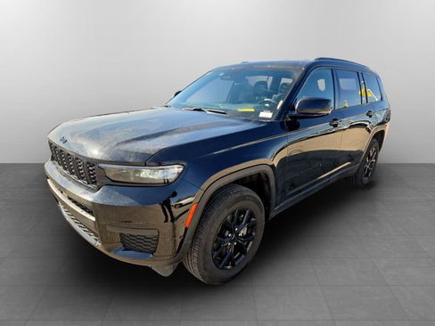 Used 2024 Jeep Grand Cherokee L Laredo image 12