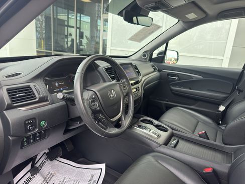 Used 2023 Honda Ridgeline RTL-E image 3