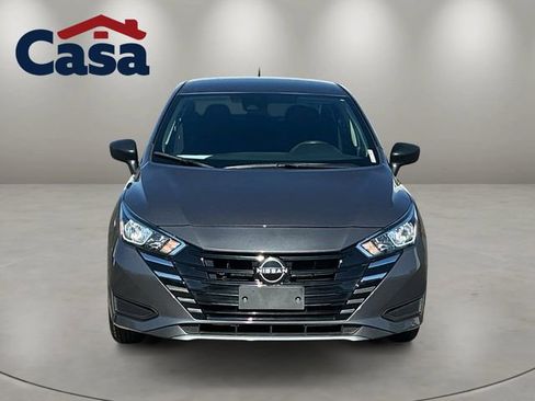 Used 2023 Nissan Versa S FWD image 2