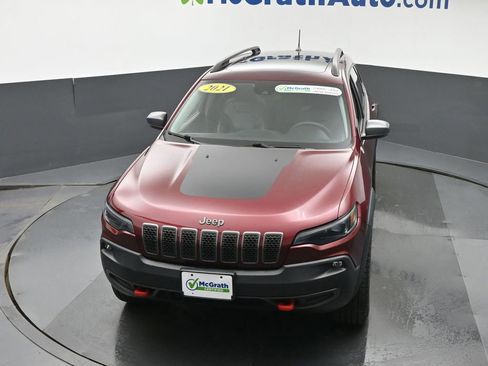 Used 2021 Jeep Cherokee Trailhawk w/ Sun, Sound & Nav Group AWD/4WD image 28