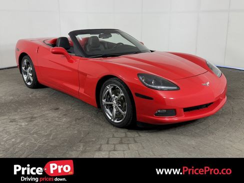 Used 2013 Chevrolet Corvette Convertible w/ 3LT Preferred Equipment Group image 1