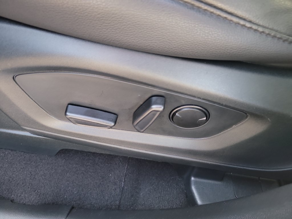 Certified 2024 Ford Explorer Limited RWD image 19