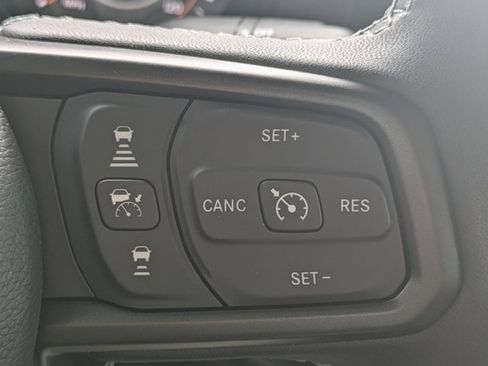 New 2025 Jeep Gladiator Mojave image 22