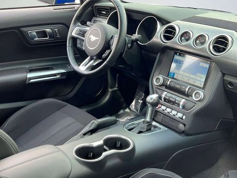 Used 2018 Ford Mustang GT w/ GT Performance Package RWD image 6