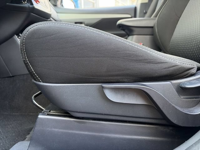 Used 2016 Mitsubishi Outlander ES AWD/4WD image 21