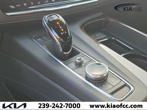 Used 2021 Cadillac Escalade Luxury RWD image 29