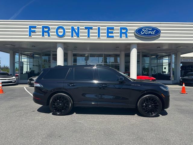 Used 2025 Lincoln Aviator Reserve w/ Luxury Package AWD/4WD image 1