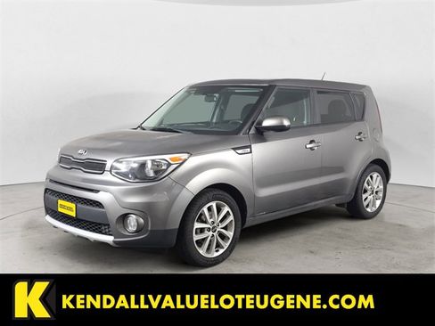 Used 2019 Kia Soul + image 1