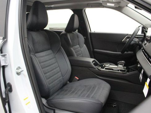 New 2026 Mitsubishi Outlander Trail Edition image 19